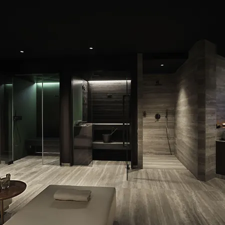 Ammades & - Adults Only 5* פליראקי