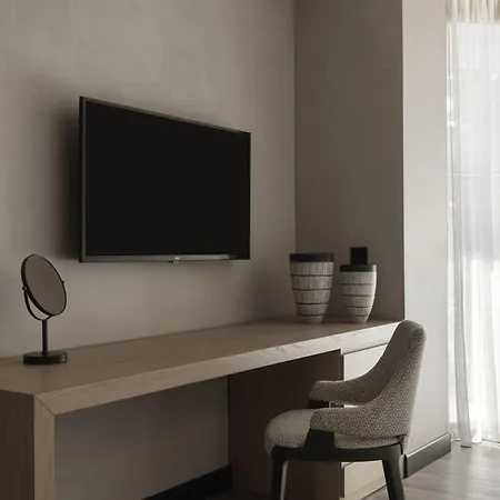 Ammades & - Adults Only