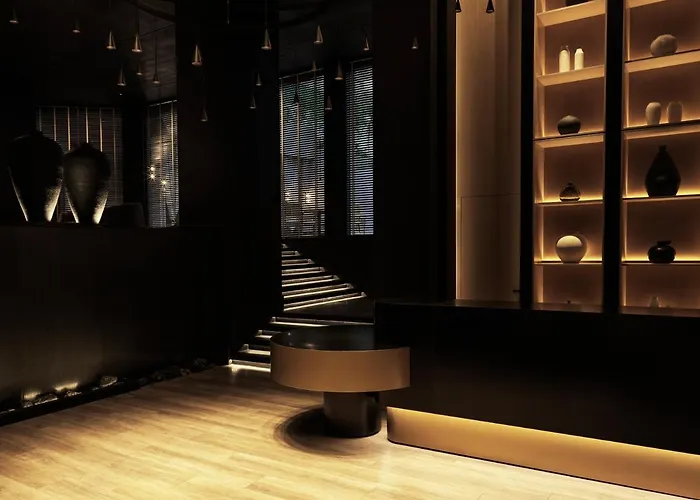 Ammades & - Adults Only