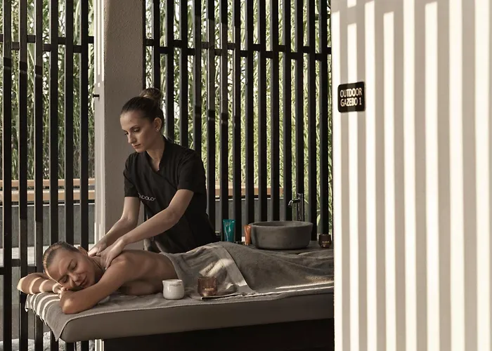 Ammades & - Adults Only 5* فاليراكي