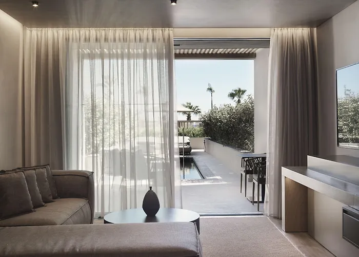 Ammades & - Adults Only 5* فاليراكي